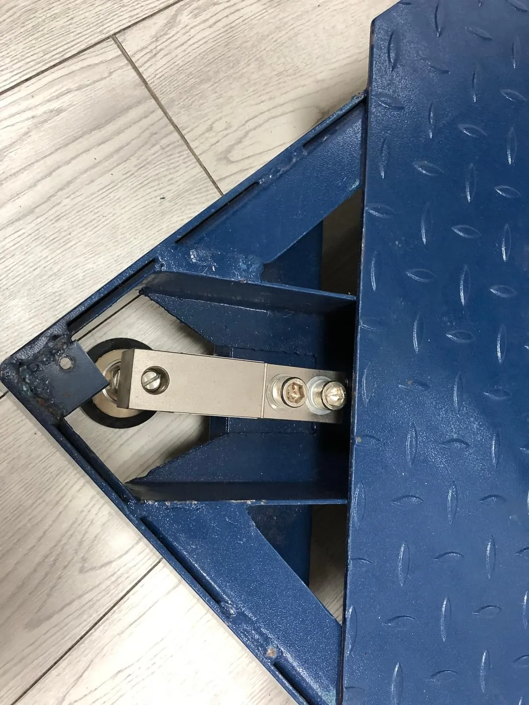Vue complémentaire de Balance industrielle au sol 1500 kg